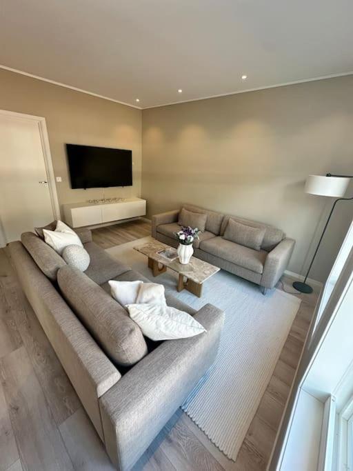 Apartment Sjarmerende Og Sentralt Beliggende Med Stor Ballkong Pa Storhaug - Perfekt Sommerleie! Stavanger